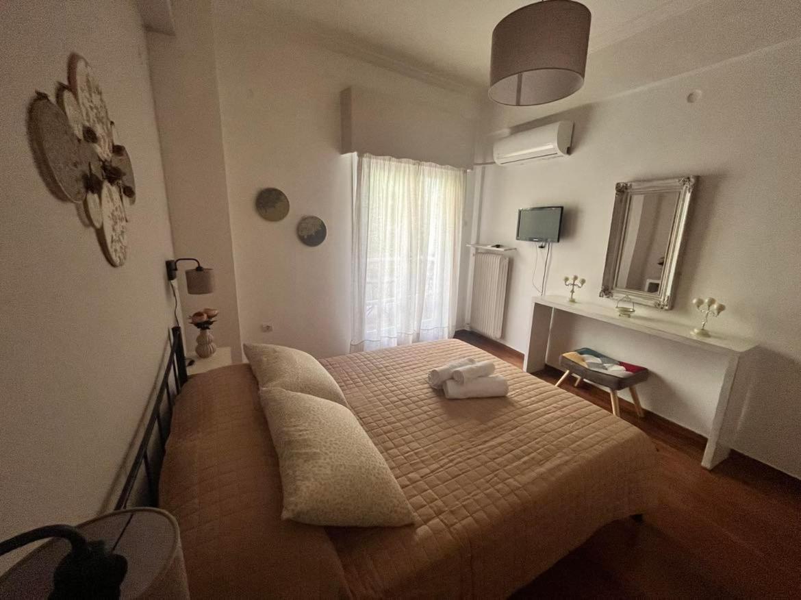 Gng Koukaki Apartment Atene Esterno foto